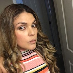 Meet your Posher, Lorena